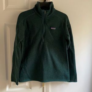 Dark green Patagonia better sweater. Worn once, excellent condition. Size M